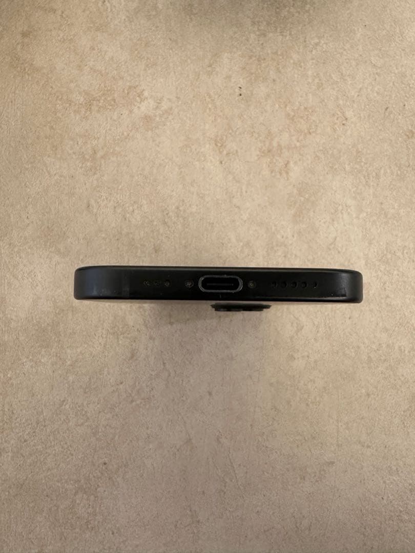 【クーポン分を値下げ中】Apple iPhone 15 ブラック 本体　箱付き