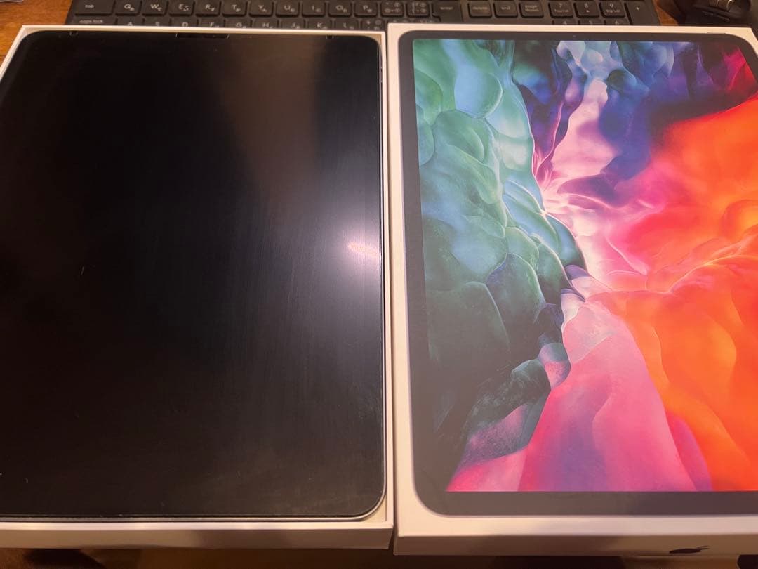 iPad Pro 12.9インチ 第4世代 256GB　MXAT2J/A