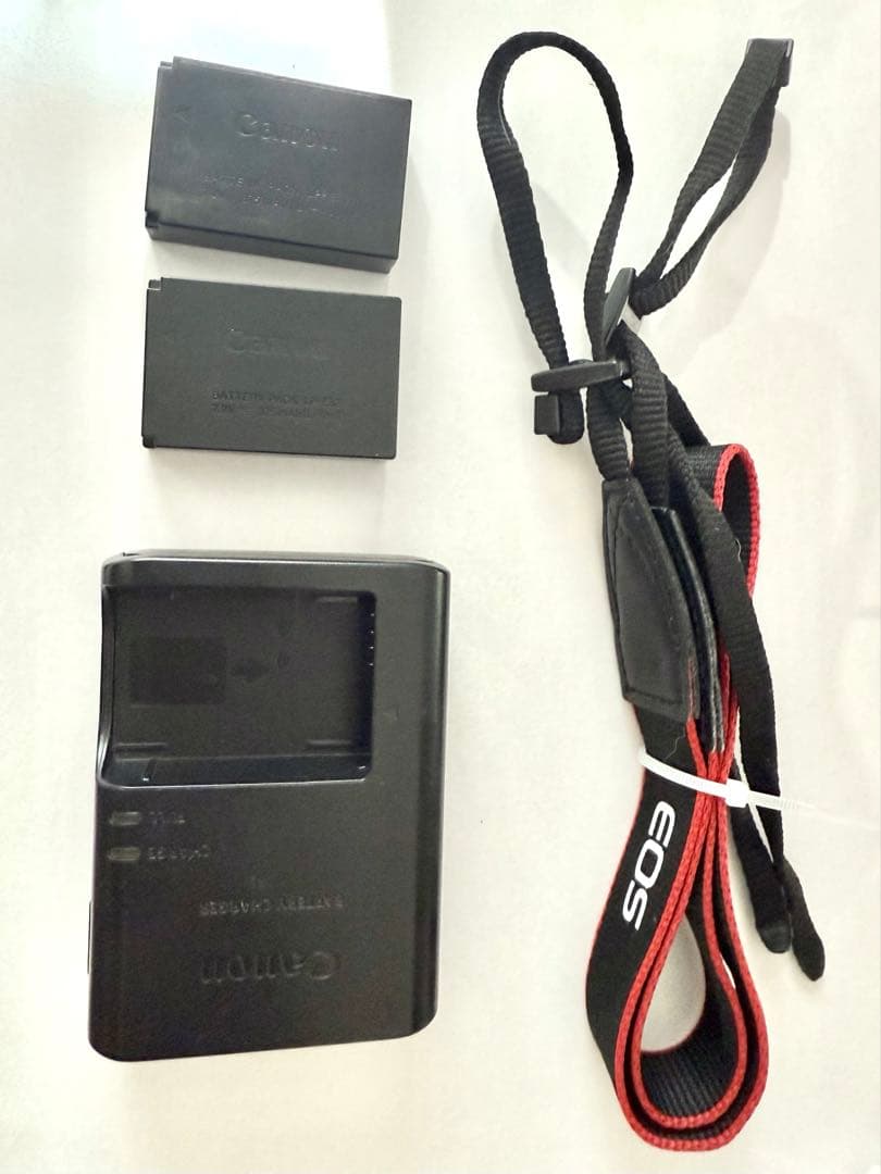 Canon EOS M2 デジタル一眼レフ レンズ3本 used