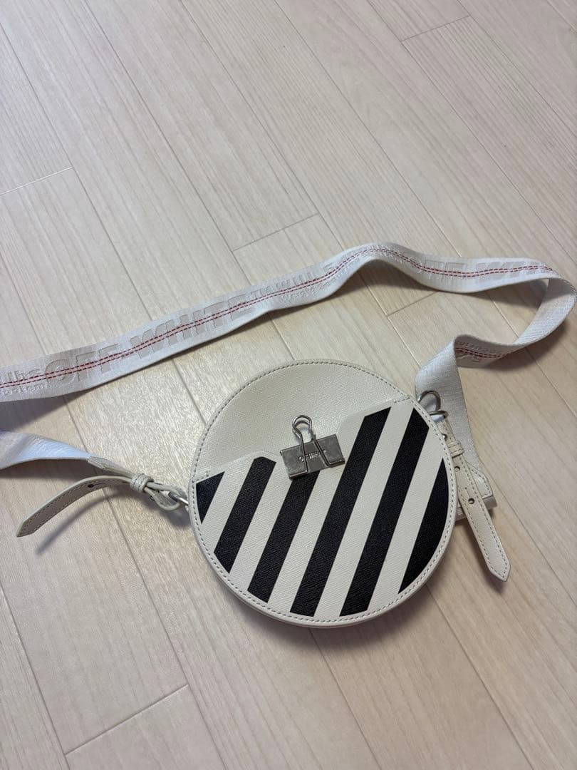 Off-White ストライプ ボディバッグ