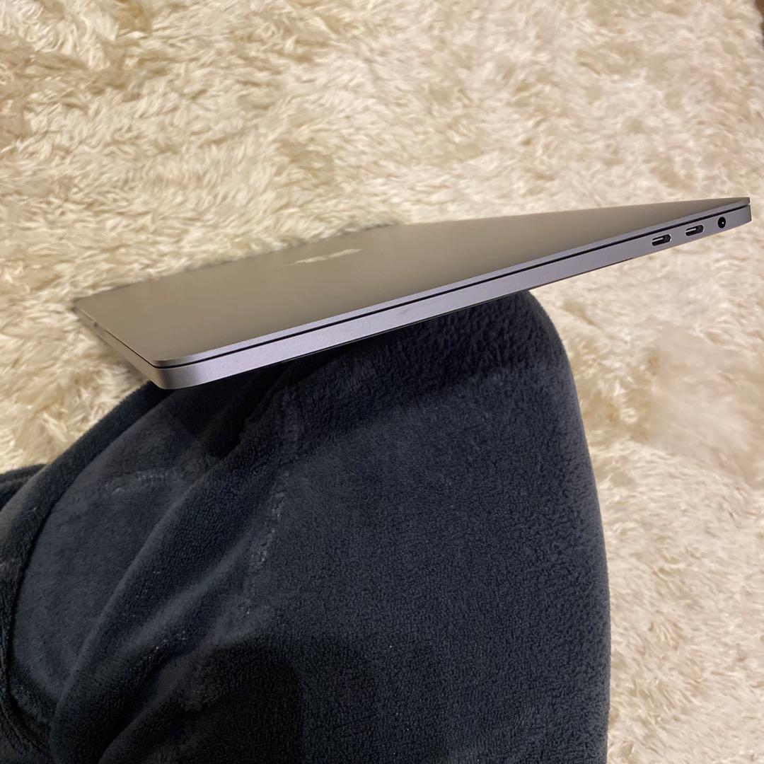 MacBook Pro 2019 Intel Touch Barスペースグレー