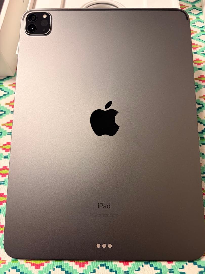 【極美品】iPad Pro 11インチ(第２世代) 256GB WiFiモデル