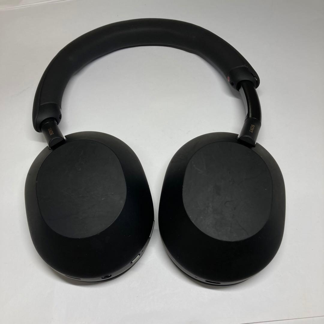 SONY/ソニー　WH-1000XM5 ワイヤレスヘッドホン ブラック　B744