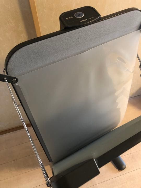 東芝 TOSHIBA ズボンプレッサー アイロン（送料込み）