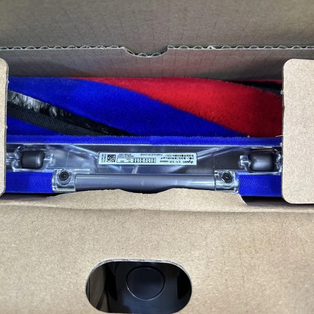 7125【未使用品】ダイソン マイクロ SV33 コードレスクリーナー 掃除機