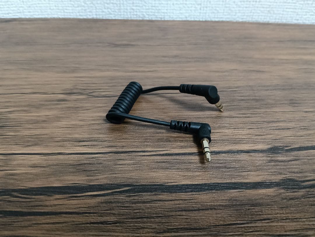 HOLLYLAND LARK M2 （ワイヤレスピンマイク）