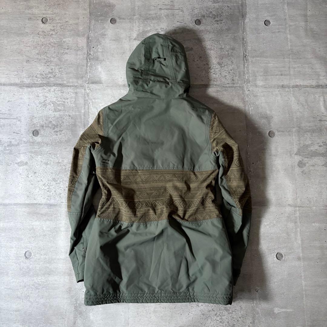 美品 スノーボード ウェア 上下セット ビラボン キスマーク レディース M