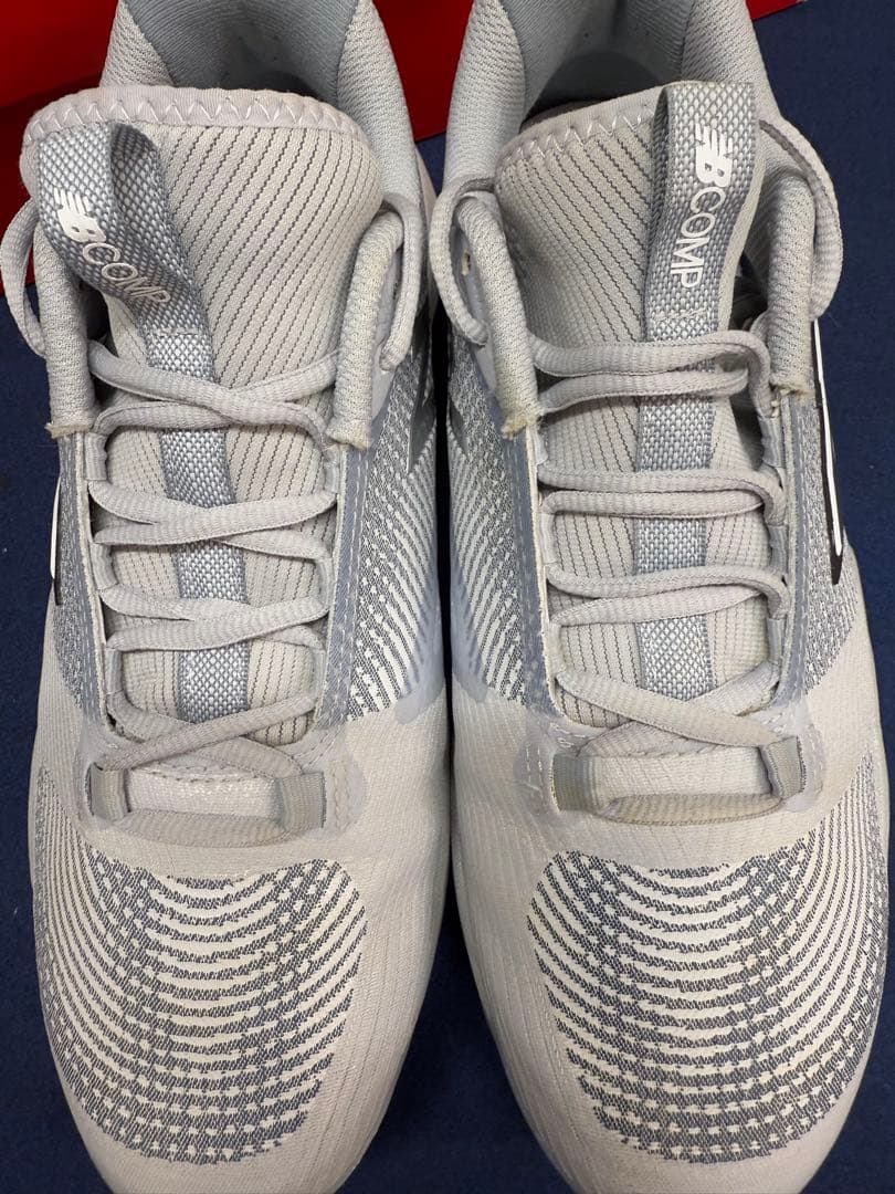 ニューバランス野球スパイク27.0㌢グレー