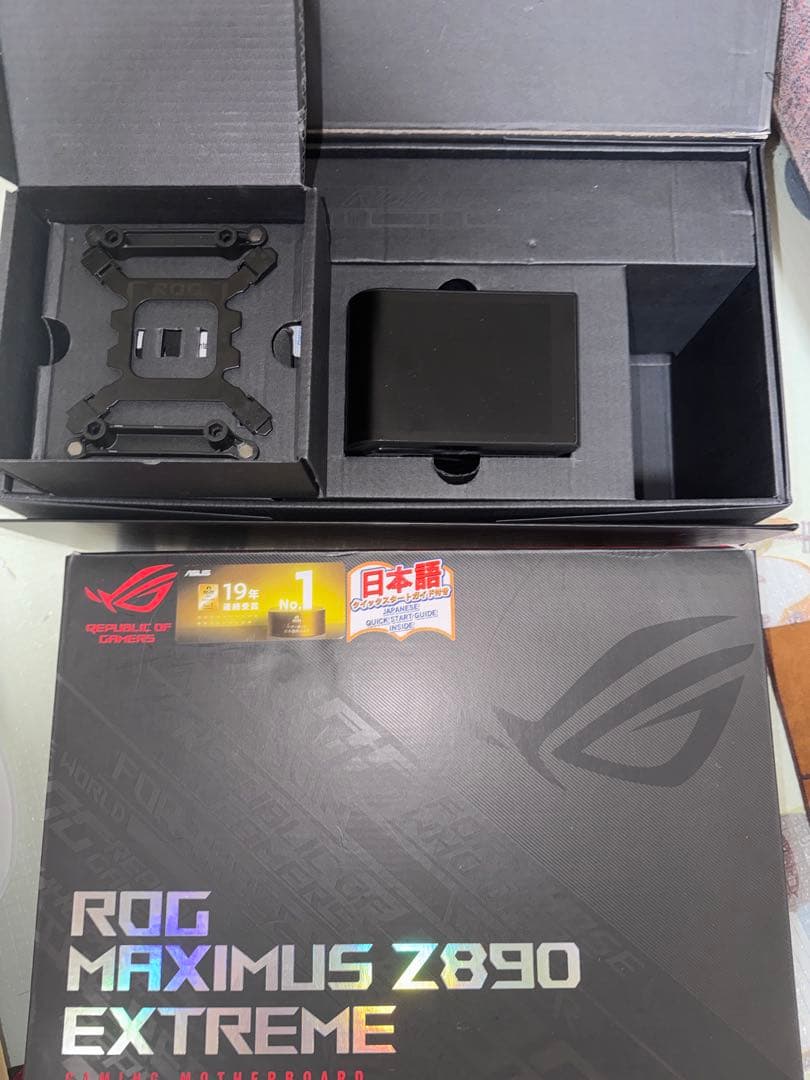 その他 Z890 Extreme + Ultra7 265k + Rog Ryuo IV