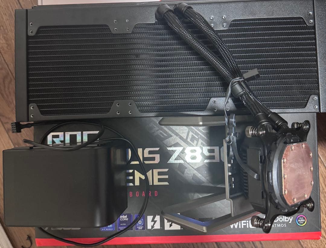 その他 Z890 Extreme + Ultra7 265k + Rog Ryuo IV