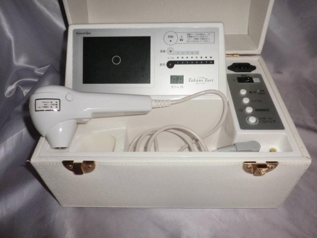 美品★☆たかの友梨★60倍レンズCCD搭載レーザー脱毛・美顔器☆【５２万円】