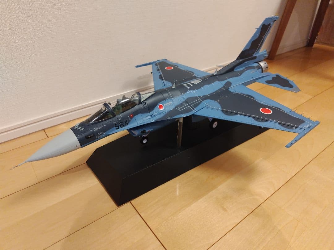 デアゴスティーニ 週刊 航空自衛隊 F-2戦闘機をつくる 完成品
