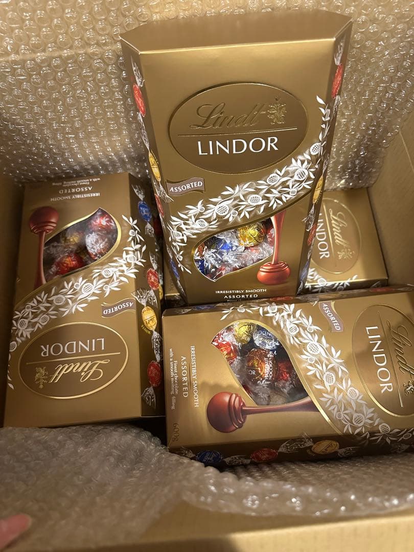 Lindt LINDORリンツ リンドール アソート チョコレート×6箱