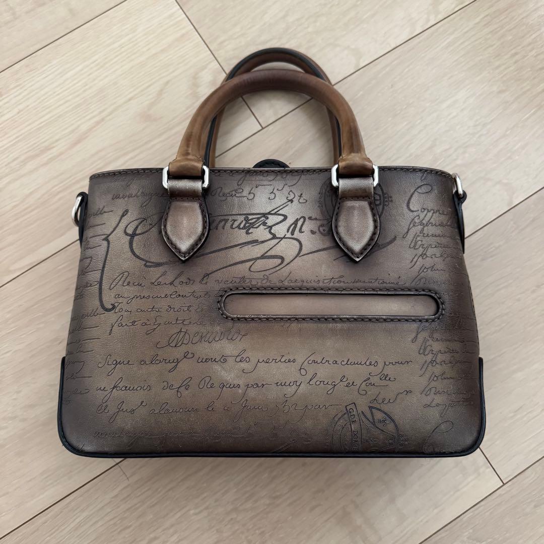 【格安美品】早い者勝ち！！ベルルッティ　トゥジュール ガリバー スクリットレザー