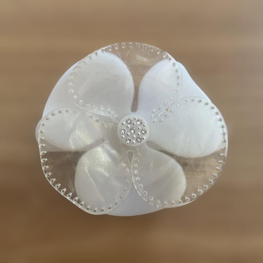 アレクサンドルドゥパリ　カメリアバレッタ　限定ホワイト