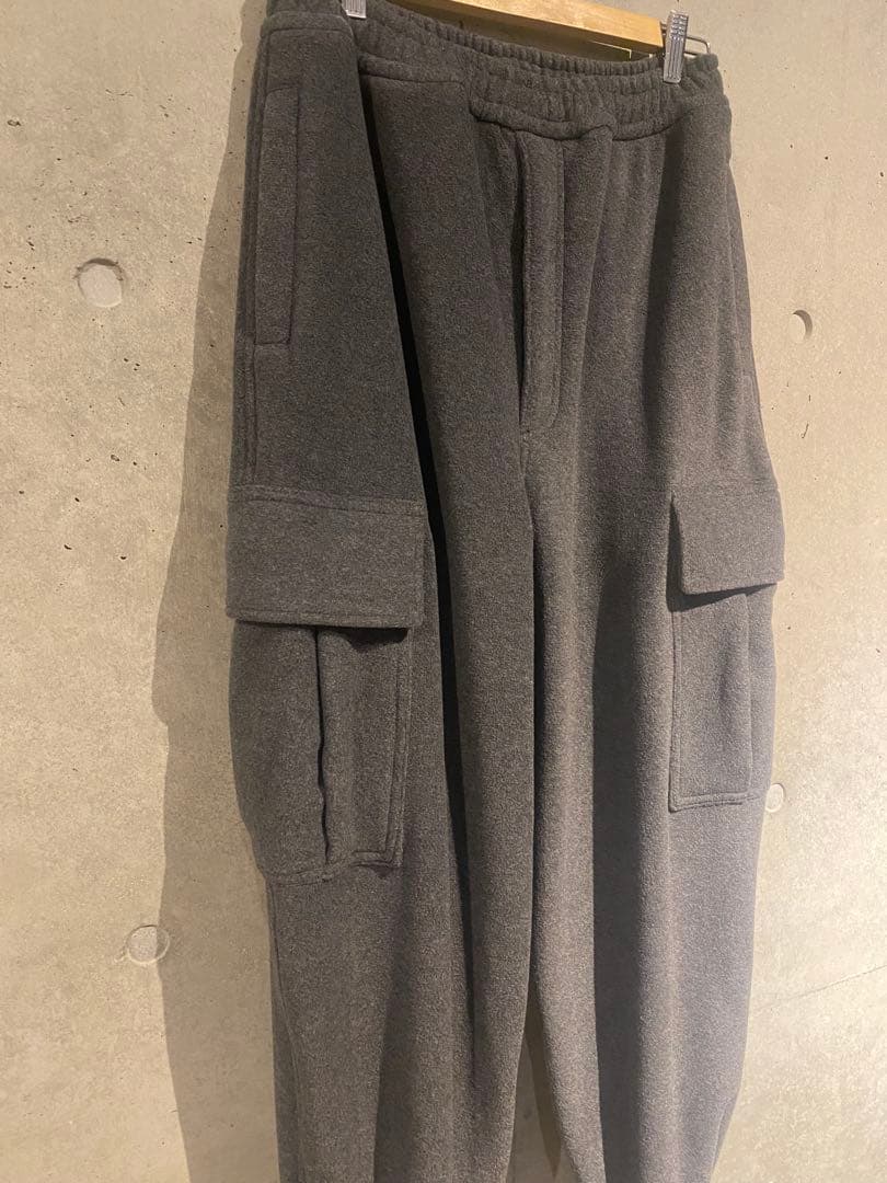 ぺ 　H BEAUTY&YOUTH フリースカーゴパンツ OVY M