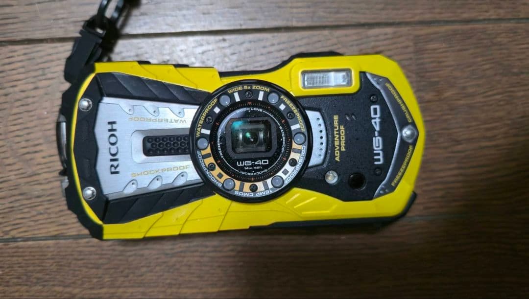 値下げ　RICOH WG-40 イエロー 防水・耐衝撃