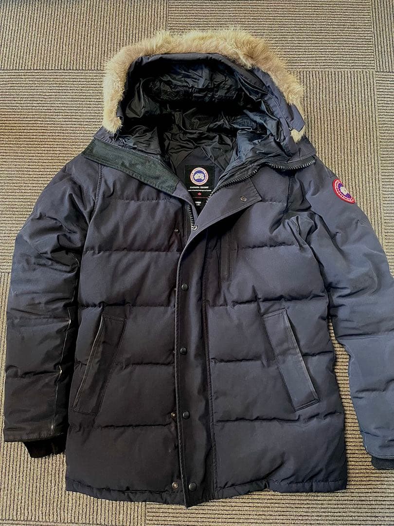 カナダグース　ダウンジャケット　Lサイズ