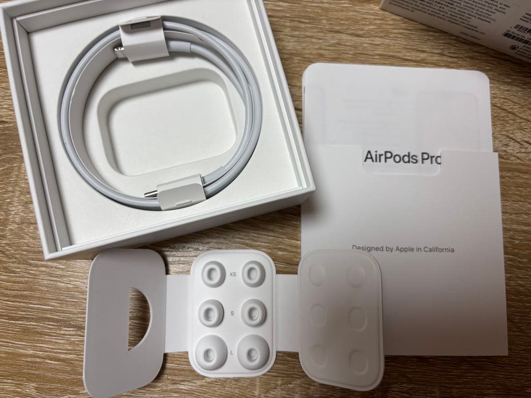 AirPods Pro2 本体 充電ケース付き ケーブル付き