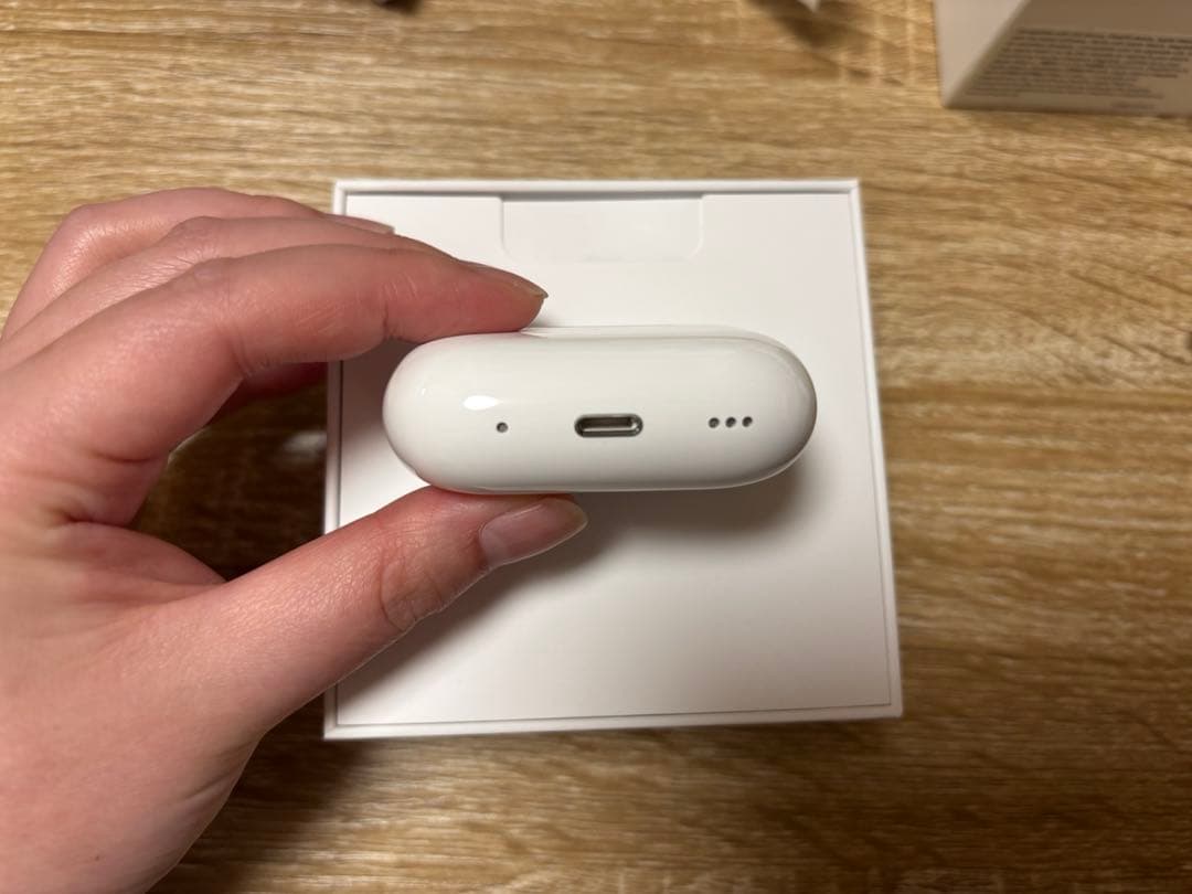 AirPods Pro2 本体 充電ケース付き ケーブル付き