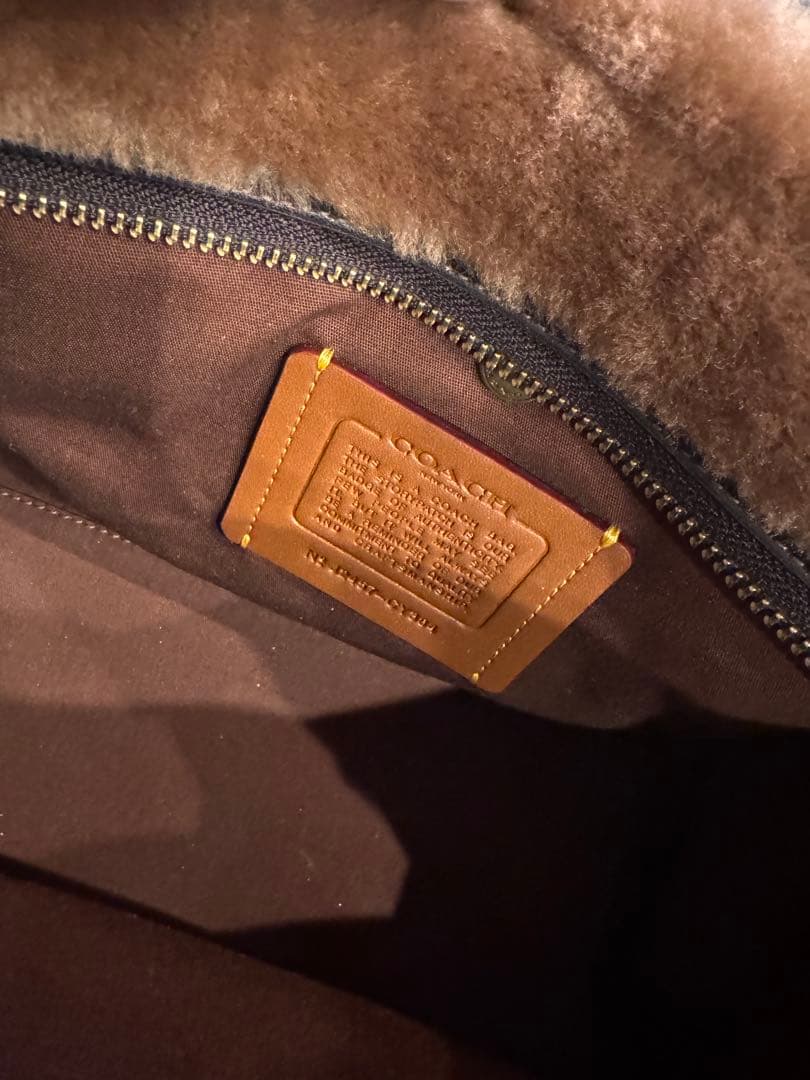 コーチ大人気　ファーバッグ　極美品