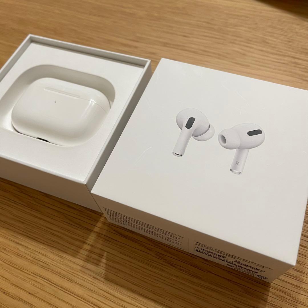 初代 AirPods Pro 本体 ホワイト 充電ケース付き