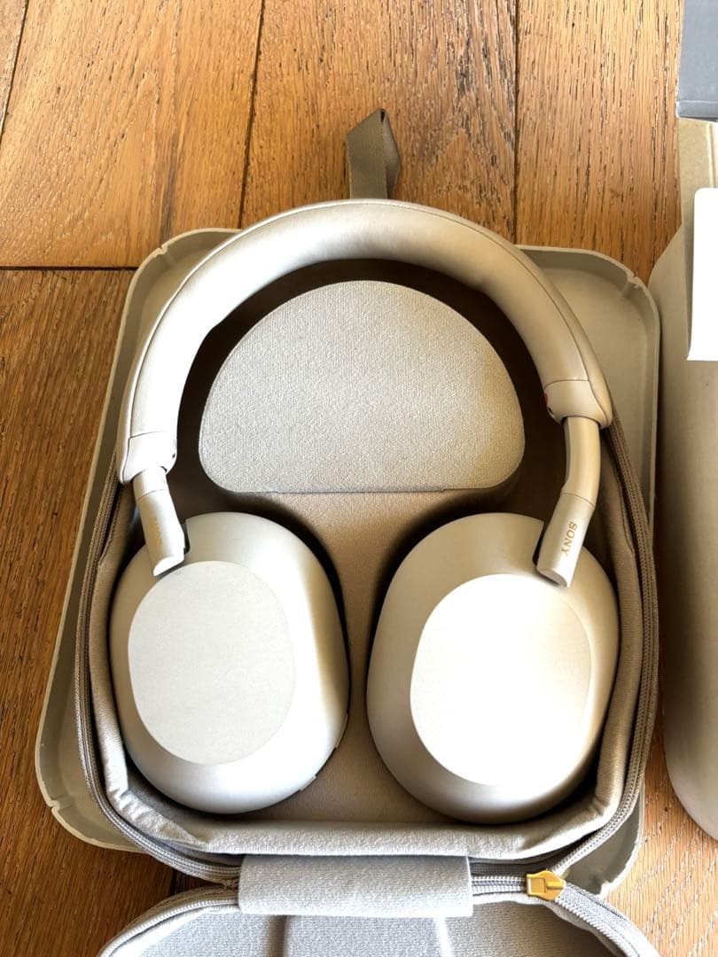 SONY ソニー WH-1000XM5S プラチナシルバー ワイヤレスヘッドホン