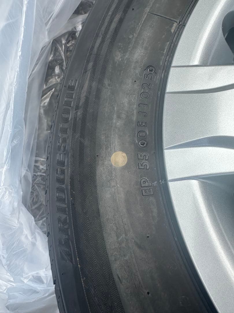 さ*な様 新車外し　ハイエース 2025年制　ブリヂストン　195/80R15