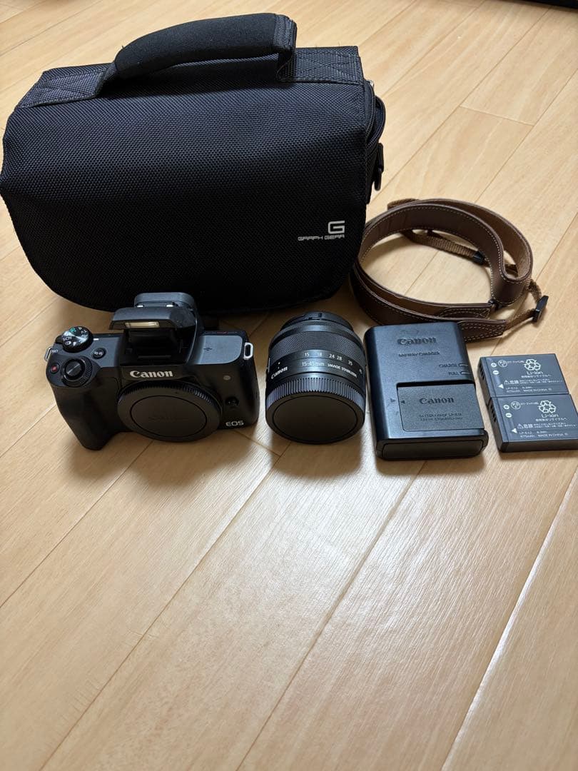 ⭐️Canon EOS kiss m ⭐️デジタル一眼レフカメラ
