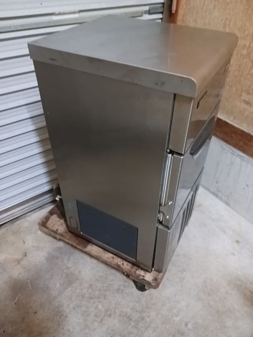 サンヨー　業務用製氷機　SIM-S28A　ホシザキ