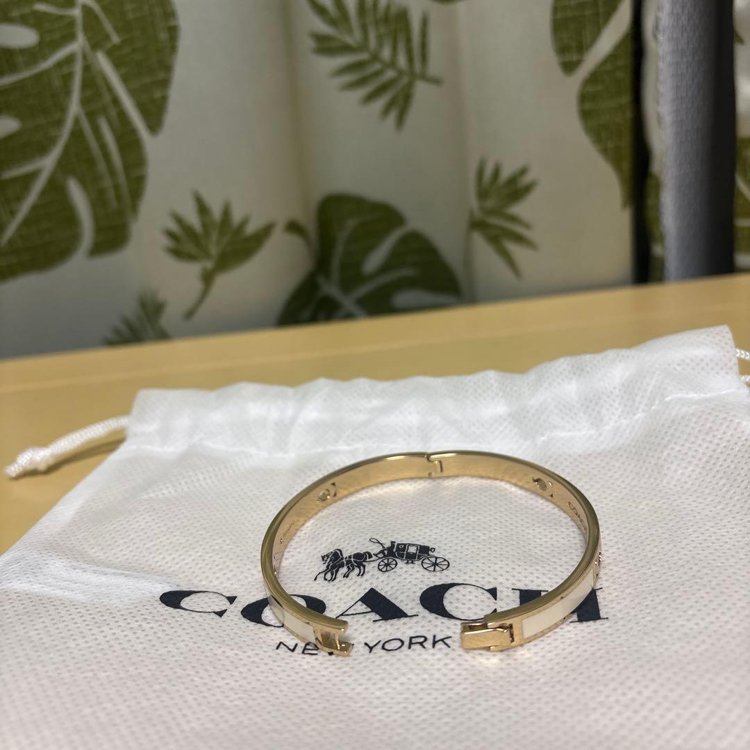 新品未使用品coachバングル