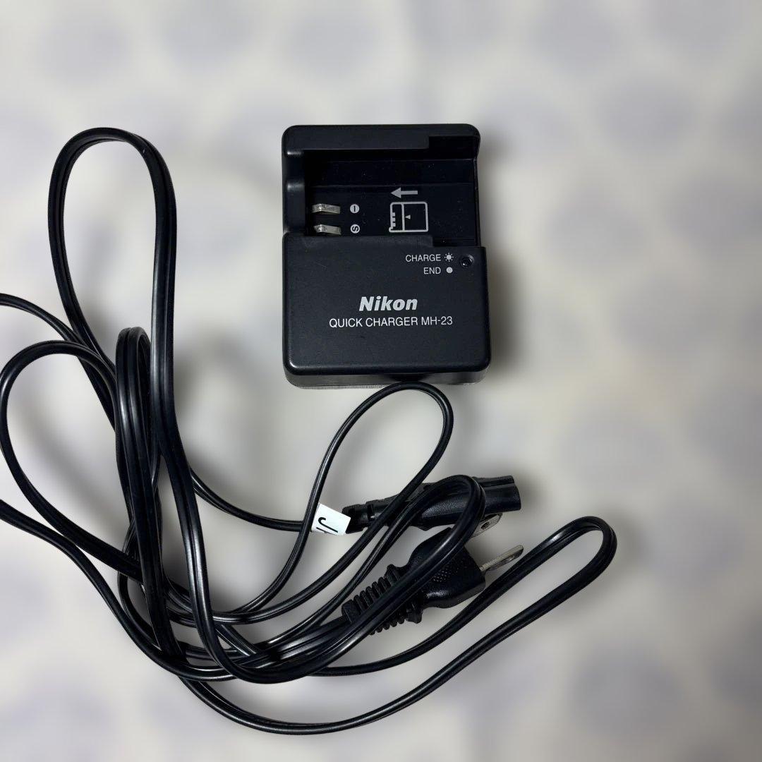 Nikon D5000 デジタル一眼レフカメラmi-na バッグストラップセット