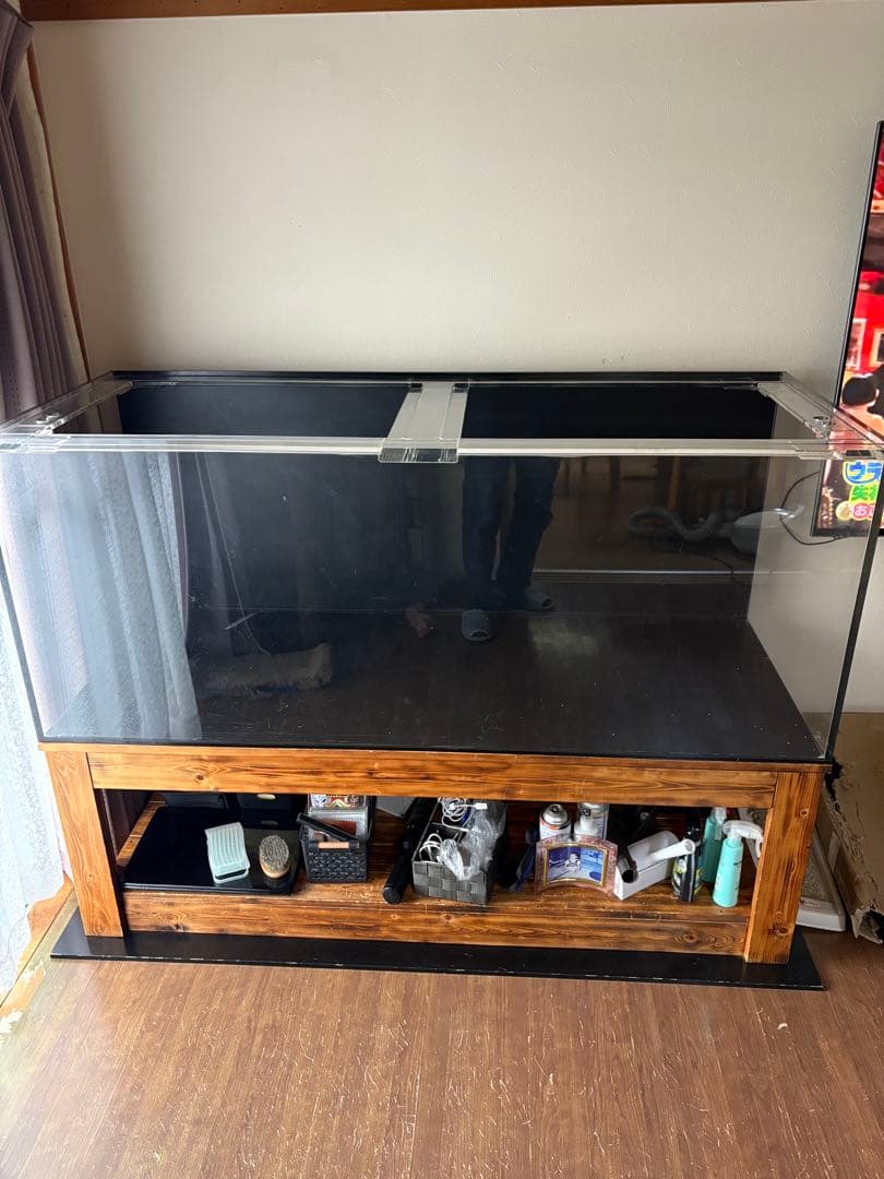 アクリル水槽 大きめ 上部給水穴付き