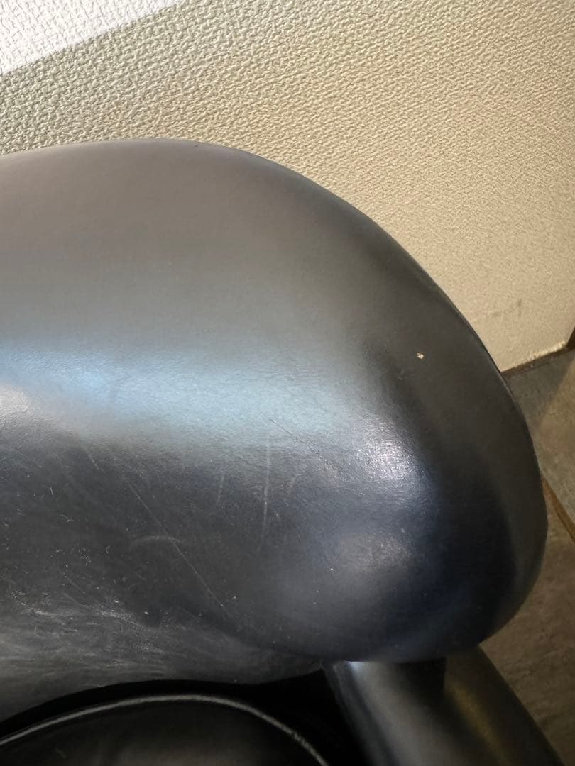 ハロ / HALO　アスプルンドプロフェッサーアームチェア　ソファ 革　ブラック