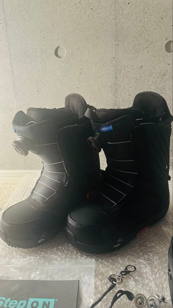 Burton 装着簡単 ブーツとビンディングのセット レディース Step-On