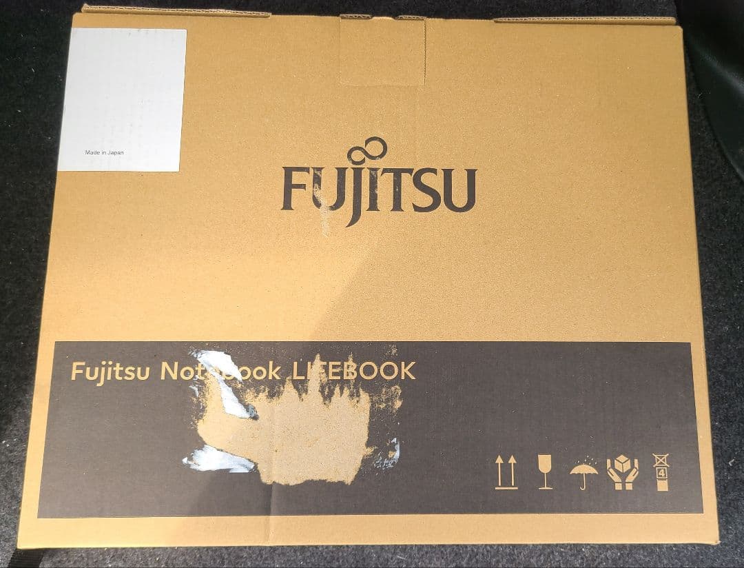 【新品】Fujitsu LIFEBOOK A5515/TX ノートパソコン