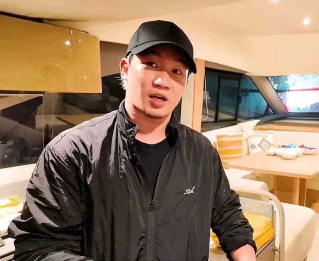 Kith ナイロンジャケット　朝倉未来　着用