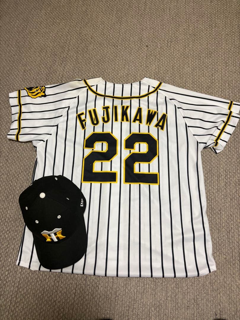 阪神タイガースユニフォーム 藤川球児L サイズ &阪神タイガースキャップ