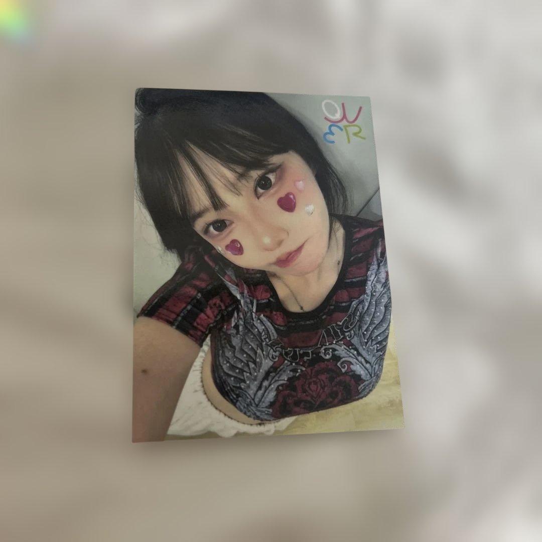 QWER タワレコ マゼンタ　トレカ