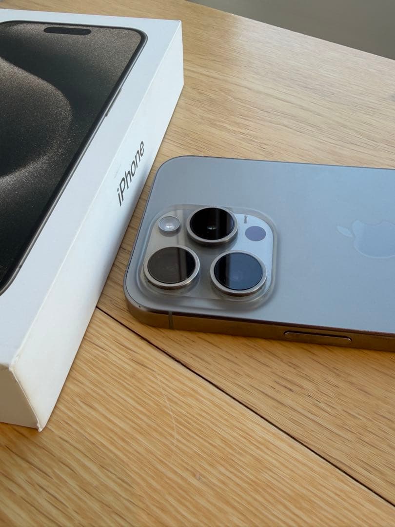 Apple iPhone 15 Pro ナチュラルチタニウム 本体SIMフリー