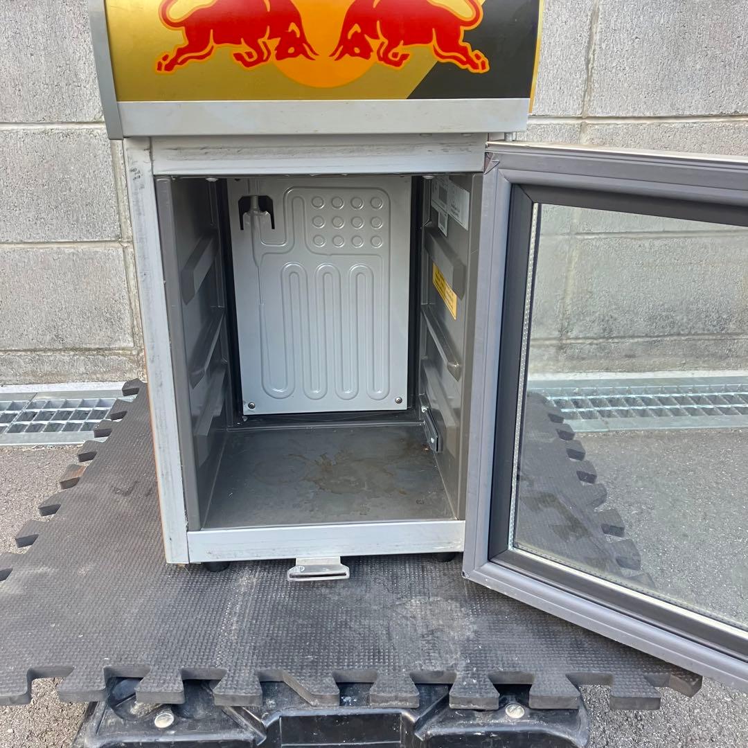 Red Bull ミニ冷蔵庫