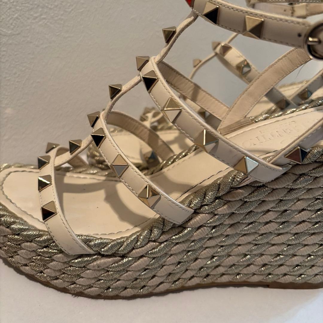 高級＊ヴァレンティノ ロックスタッズ ストラップウェッジサンダル　厚底　35