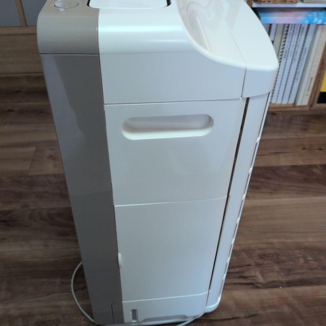 HITACHI EP-NVG90 空気清浄機 加湿機能付き　2018年