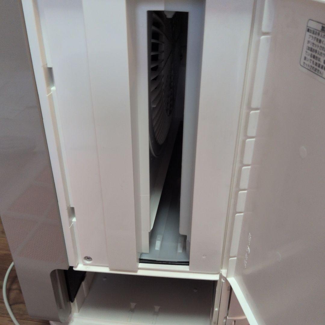 HITACHI EP-NVG90 空気清浄機 加湿機能付き　2018年