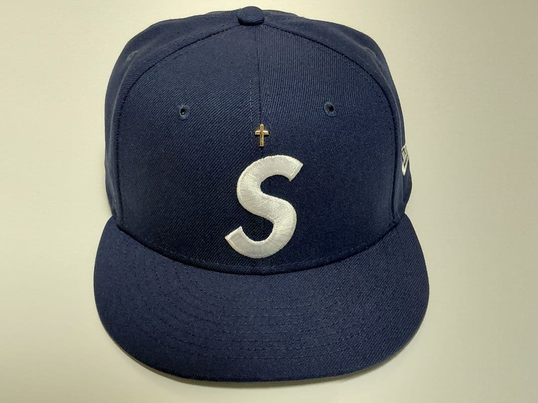 【極美品】 Supreme　Gold Cross　S Logo　New Era