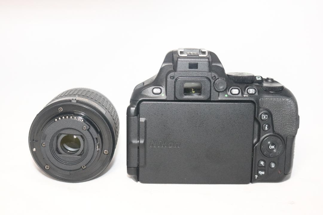 初心者応援セット!!プロ級高画質⭐シリーズ最新！Nikon D5600⭐一眼レフ