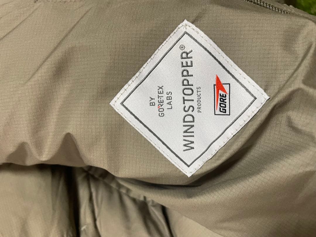 THE NORTH FACE フード付きダウンジャケット