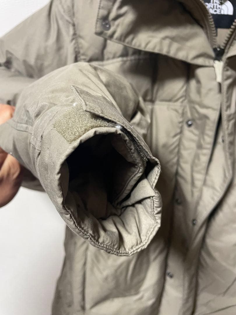 THE NORTH FACE フード付きダウンジャケット