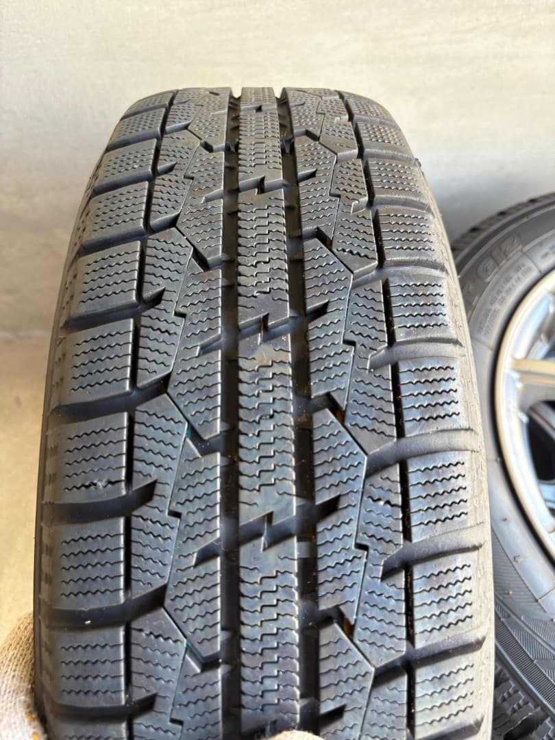 スタッドレスタイヤホイール4本セット