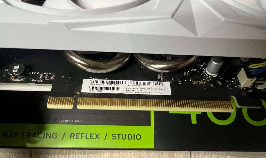 【ほぼ新品】GeForce RTX 4060 8GB White Edition